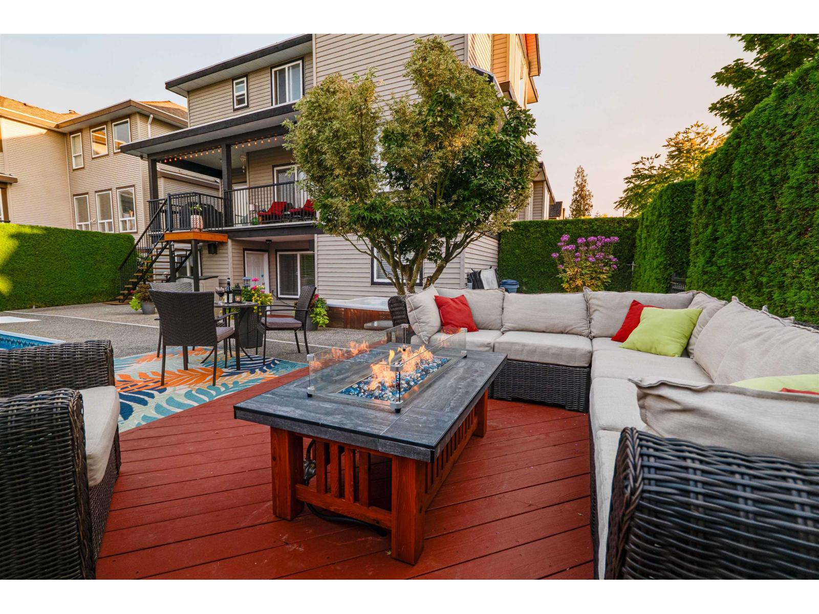 16453 61 AVENUE, Surrey