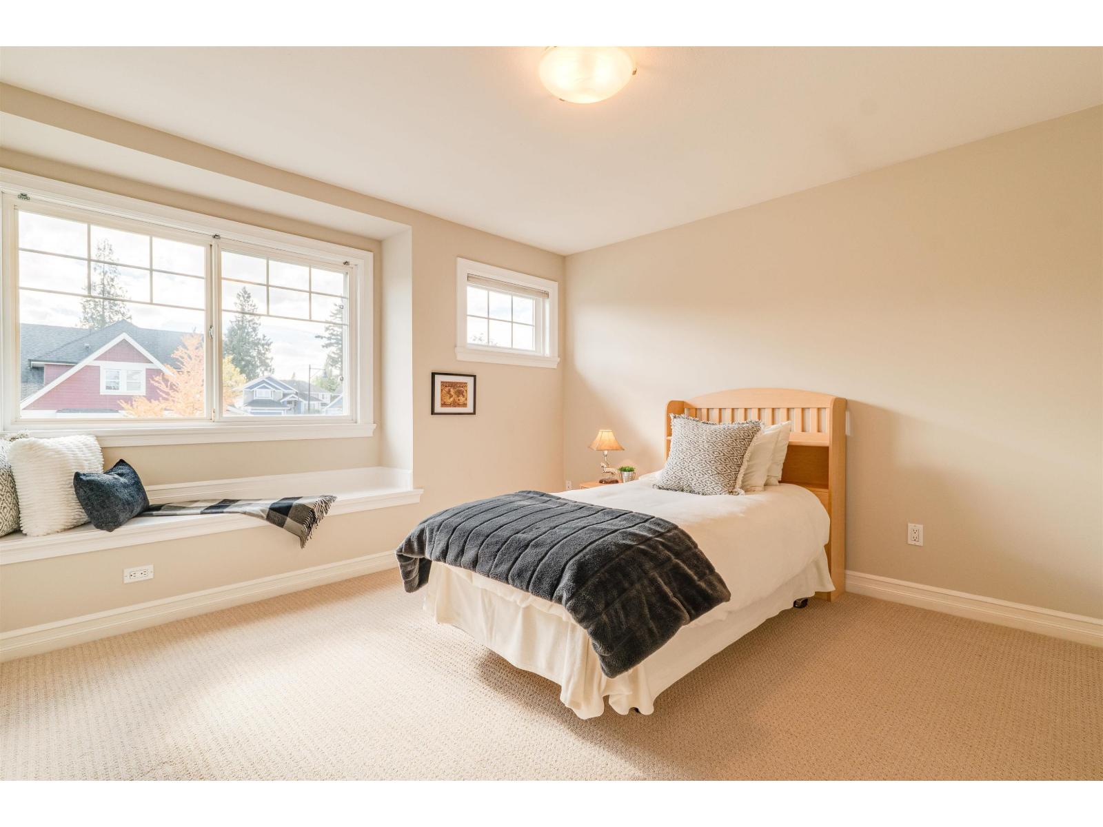 16453 61 AVENUE, Surrey