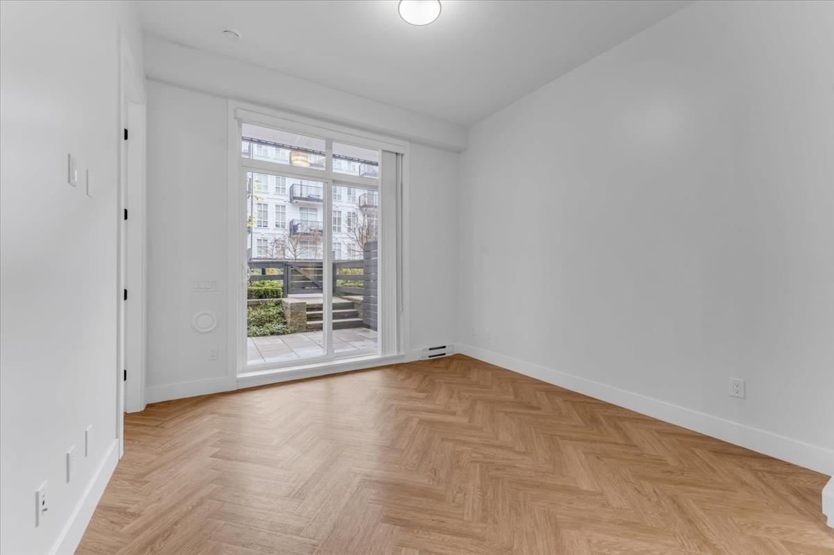 112 13929 105 BOULEVARD, Surrey