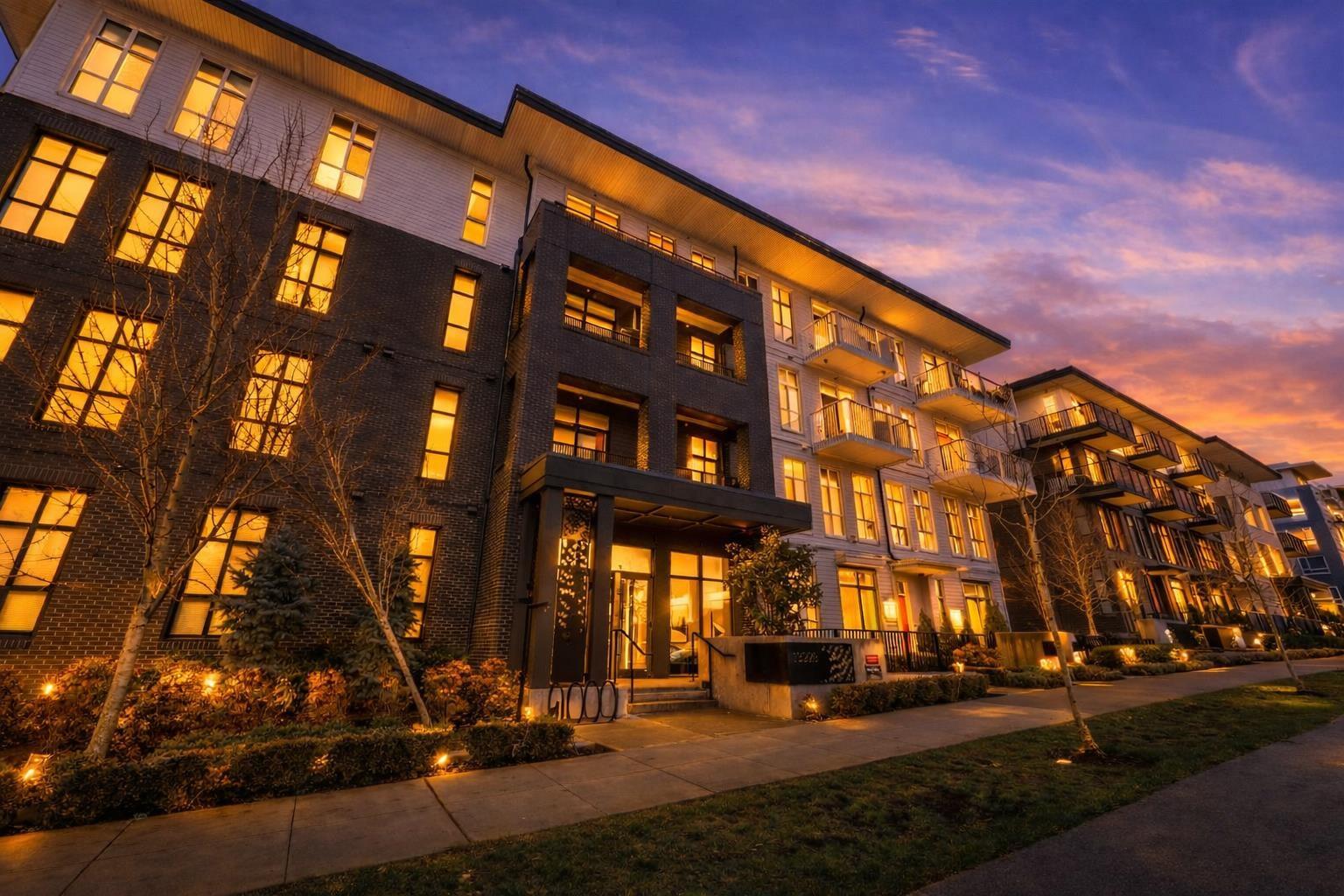 112 13929 105 BOULEVARD, Surrey