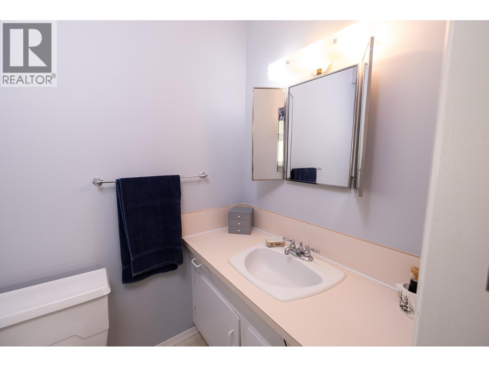 1238 GOWER POINT ROAD, Gibsons