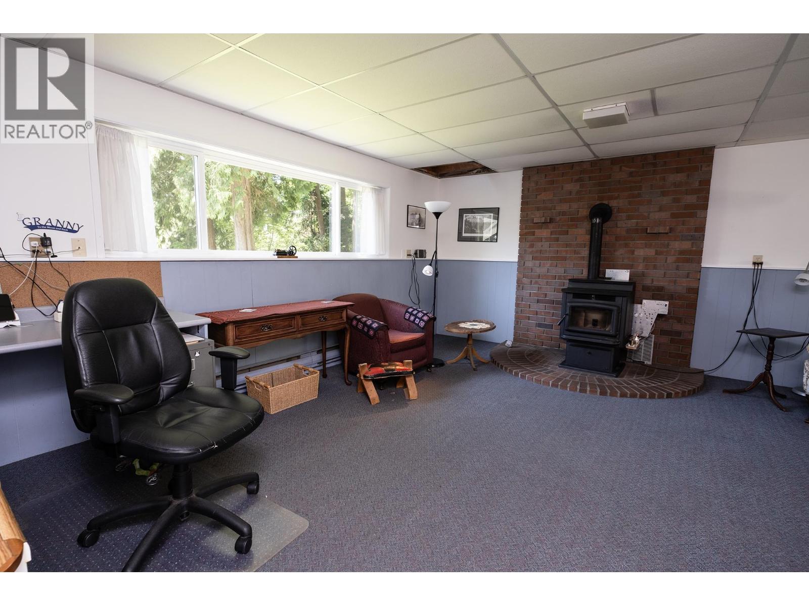 1238 GOWER POINT ROAD, Gibsons