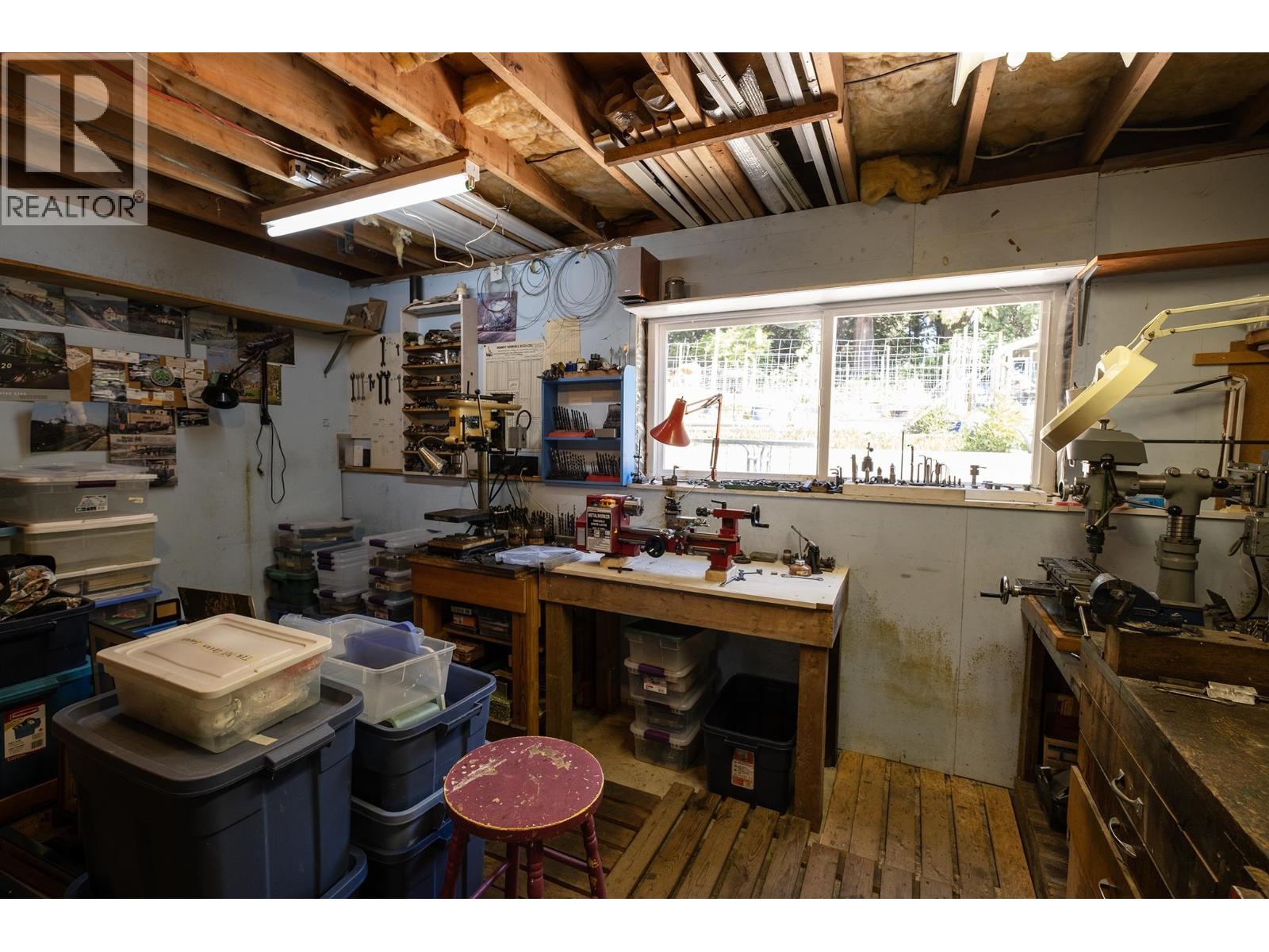 1238 GOWER POINT ROAD, Gibsons