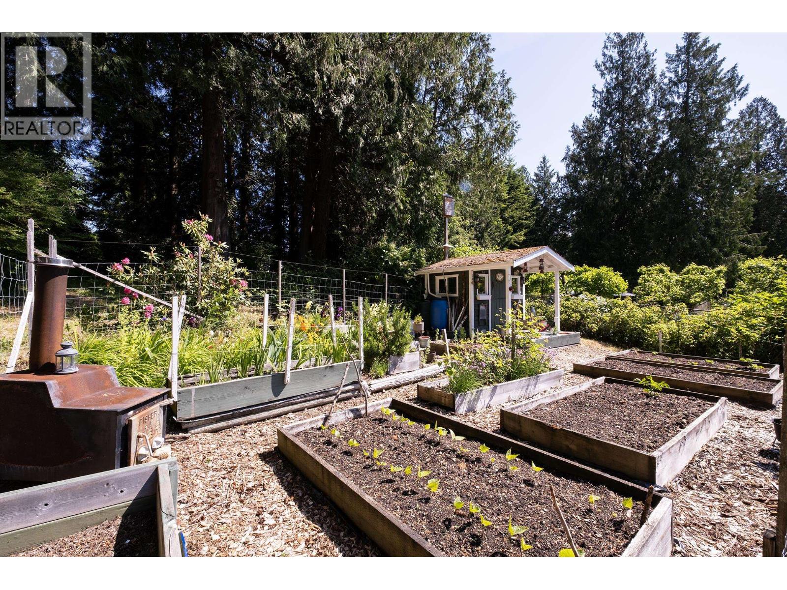 1238 GOWER POINT ROAD, Gibsons