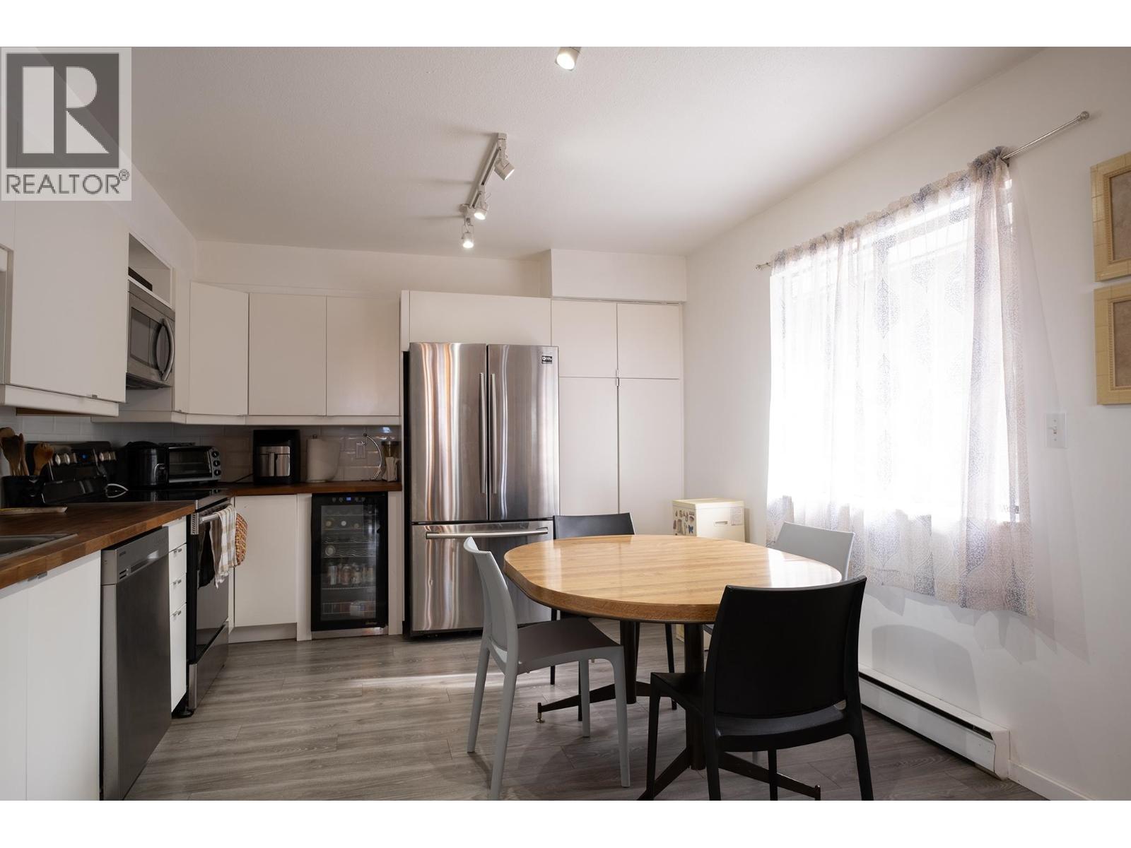 12870 DOGWOOD DRIVE, Pender Harbour