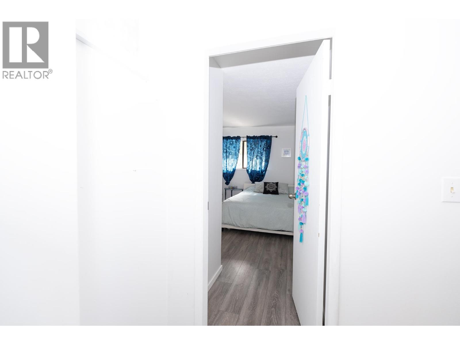 12870 DOGWOOD DRIVE, Pender Harbour