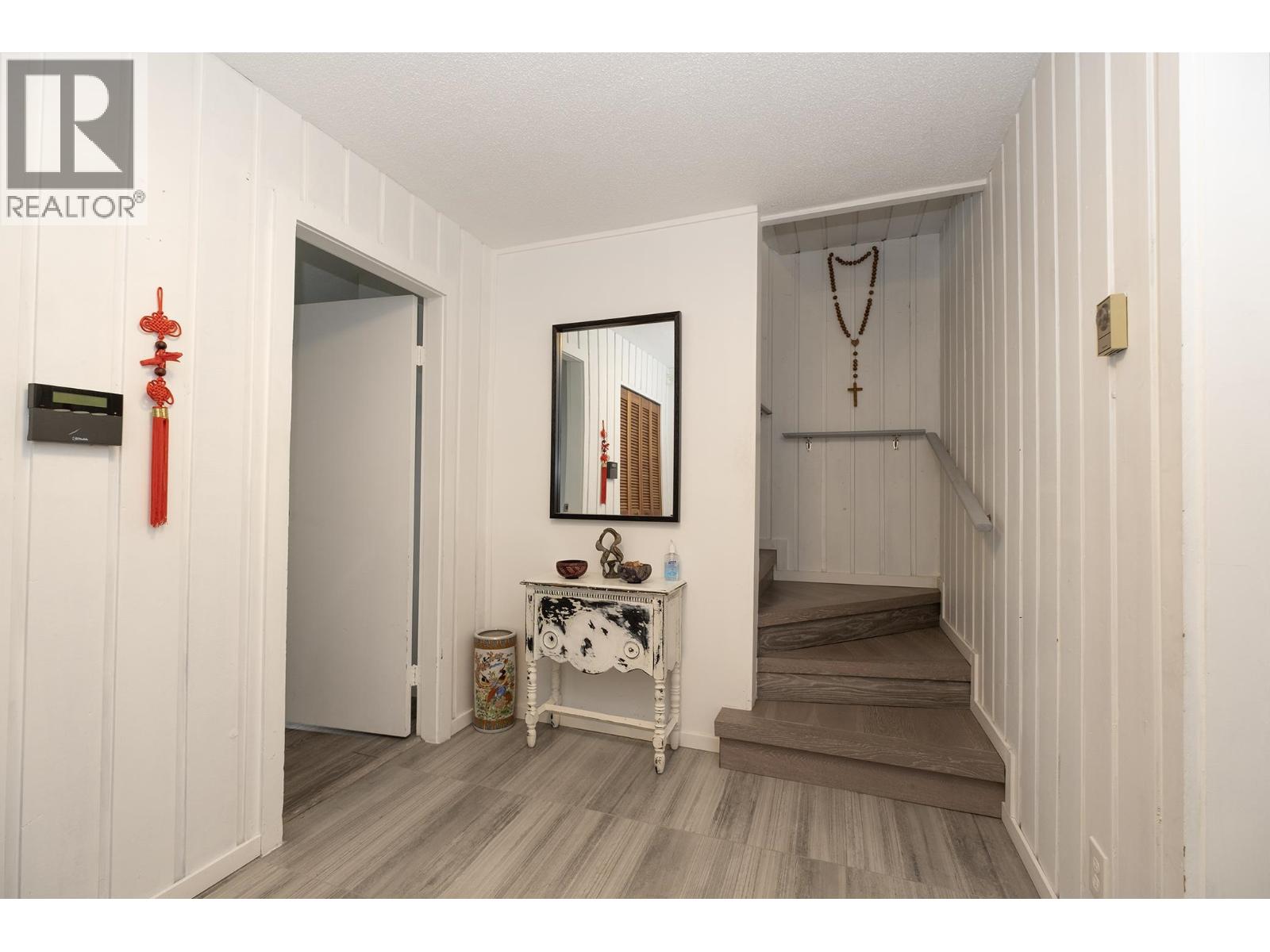 12870 DOGWOOD DRIVE, Pender Harbour