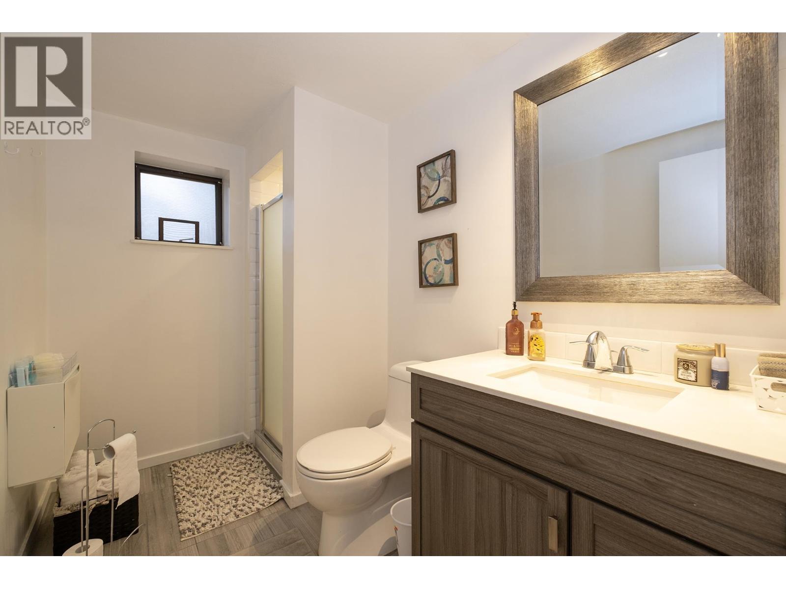 12870 DOGWOOD DRIVE, Pender Harbour