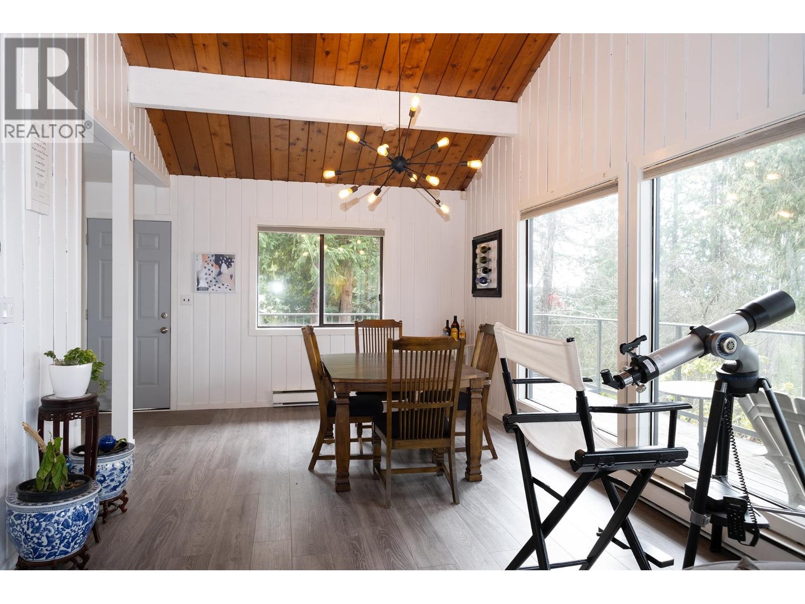 12870 DOGWOOD DRIVE, Pender Harbour