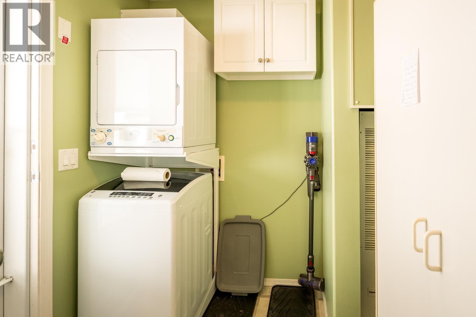 101 4510 SUNSHINE COAST HIGHWAY, Sechelt