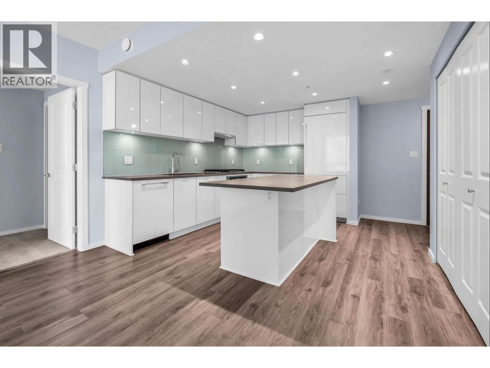 27XX 6638 DUNBLANE AVENUE, Burnaby