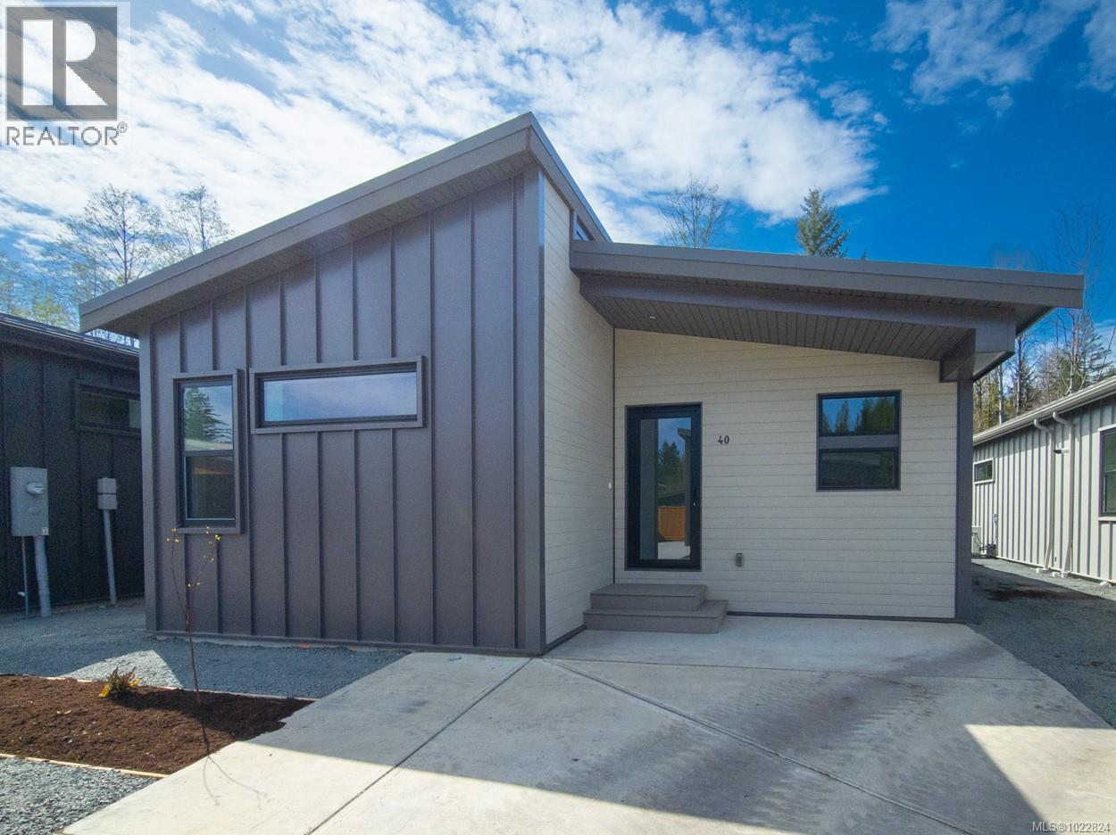 #40 3025 Royston Rd - 1