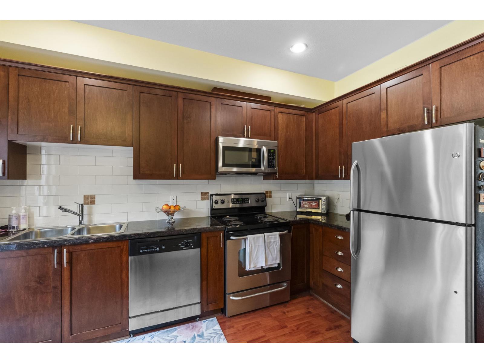 13 20159 68 AVENUE, Langley