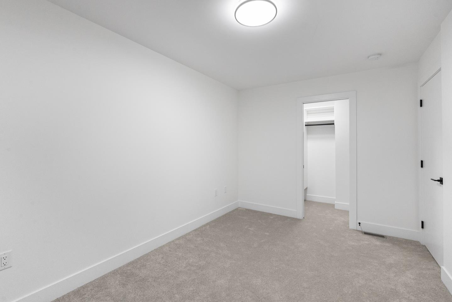 35 13895 64 AVENUE, Surrey