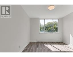 12 18 Kenrae Road, Toronto, ON M4G1Y1 Photo 16