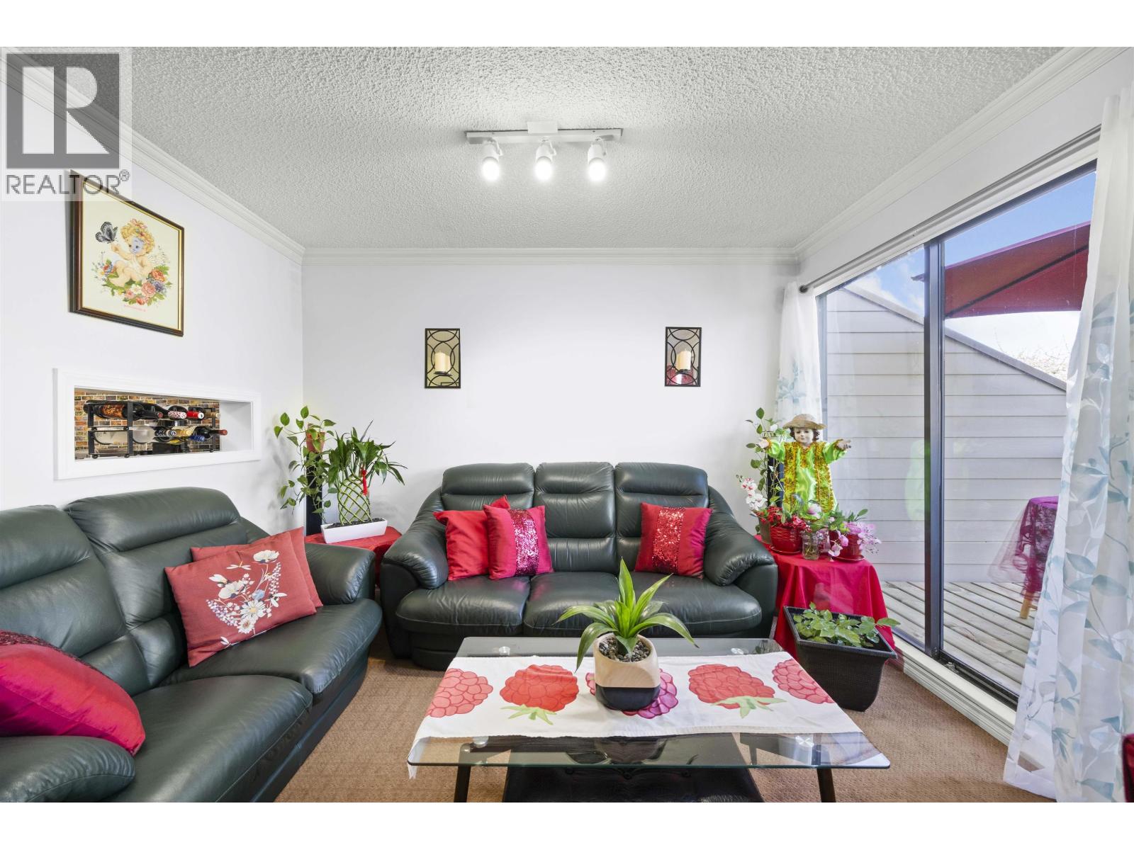 #203-8040 COLONIAL Drive, Richmond