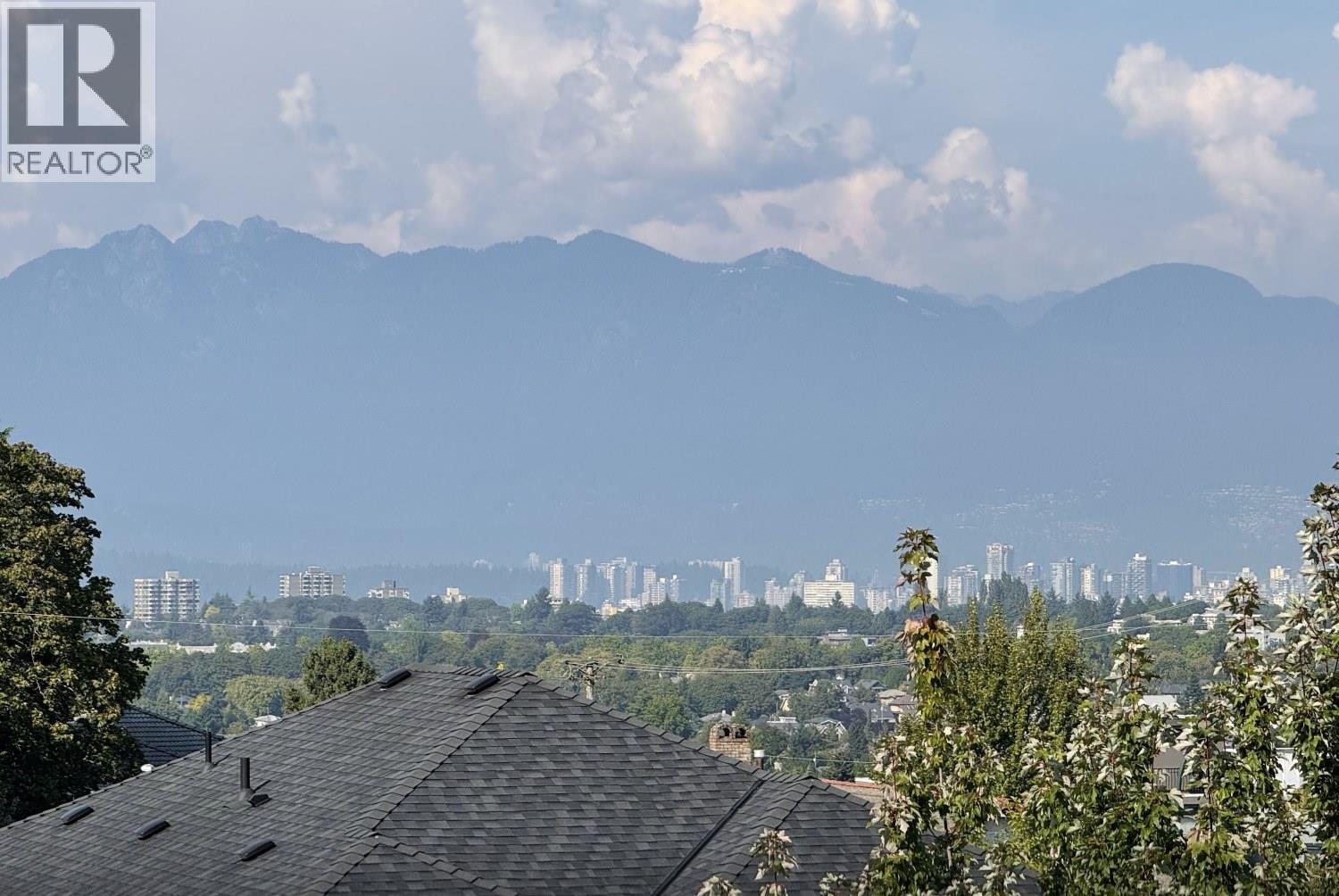 2930 W 29TH AVENUE, Vancouver