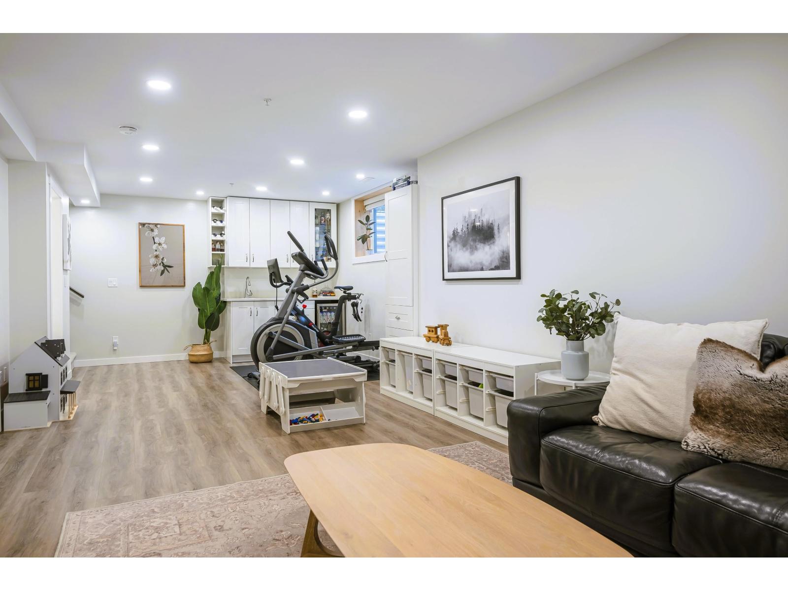 3 9235 MCBRIDE STREET, Langley