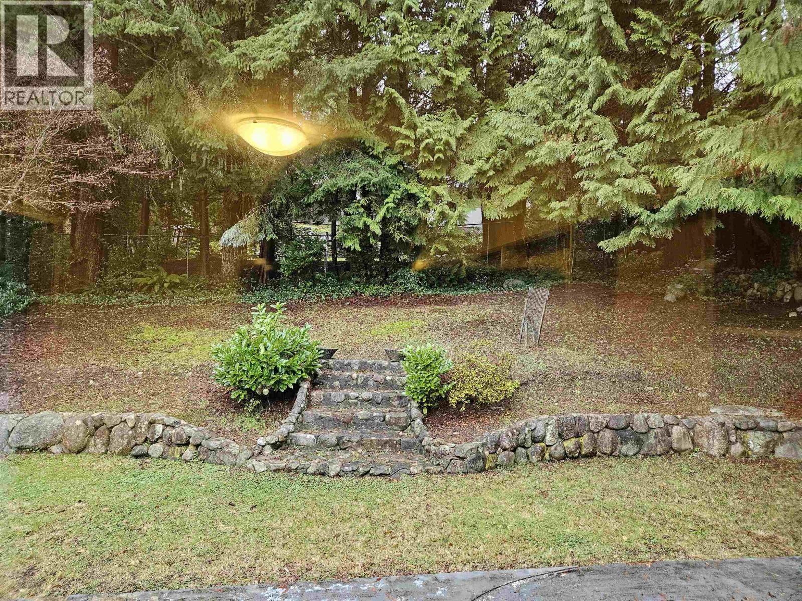 111 BONNYMUIR DRIVE, West Vancouver