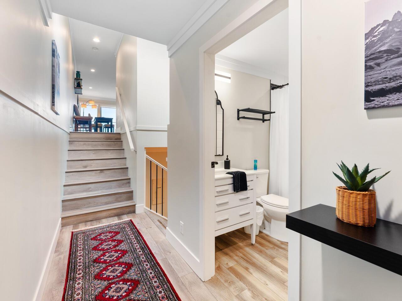 10 14045 NICO WYND PLACE, Surrey