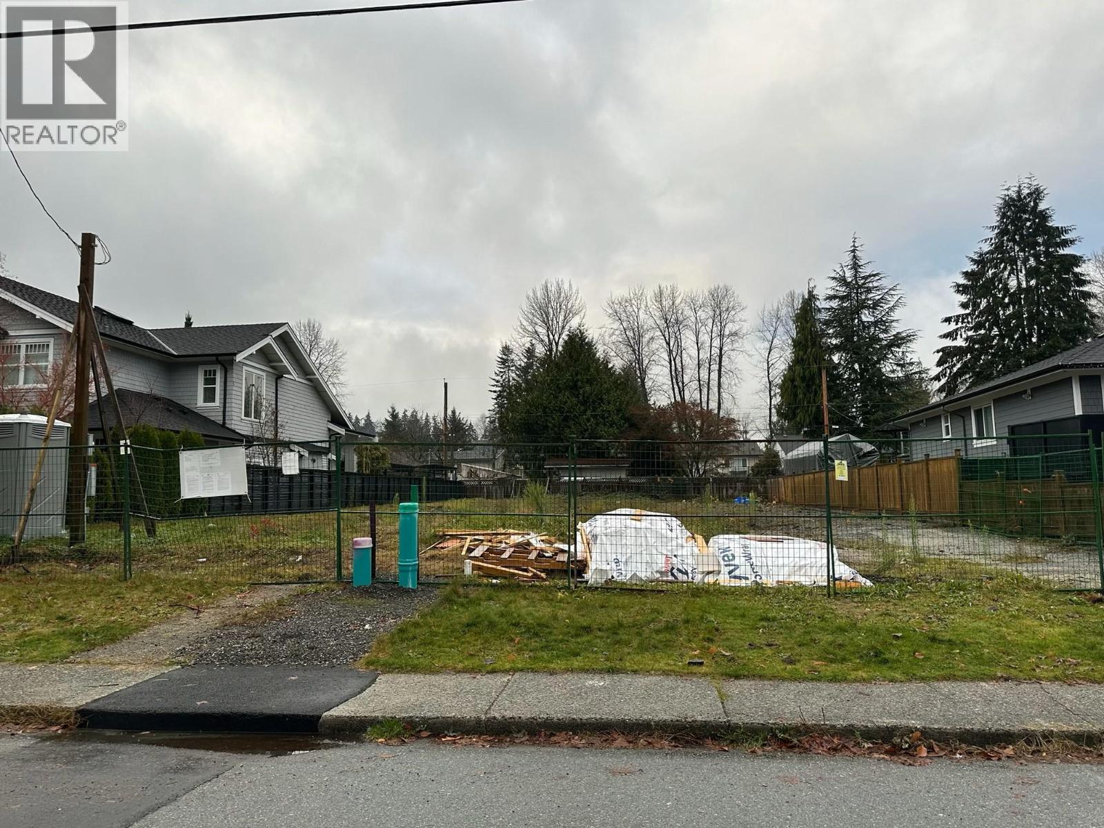 752 E 17TH STREET, North Vancouver