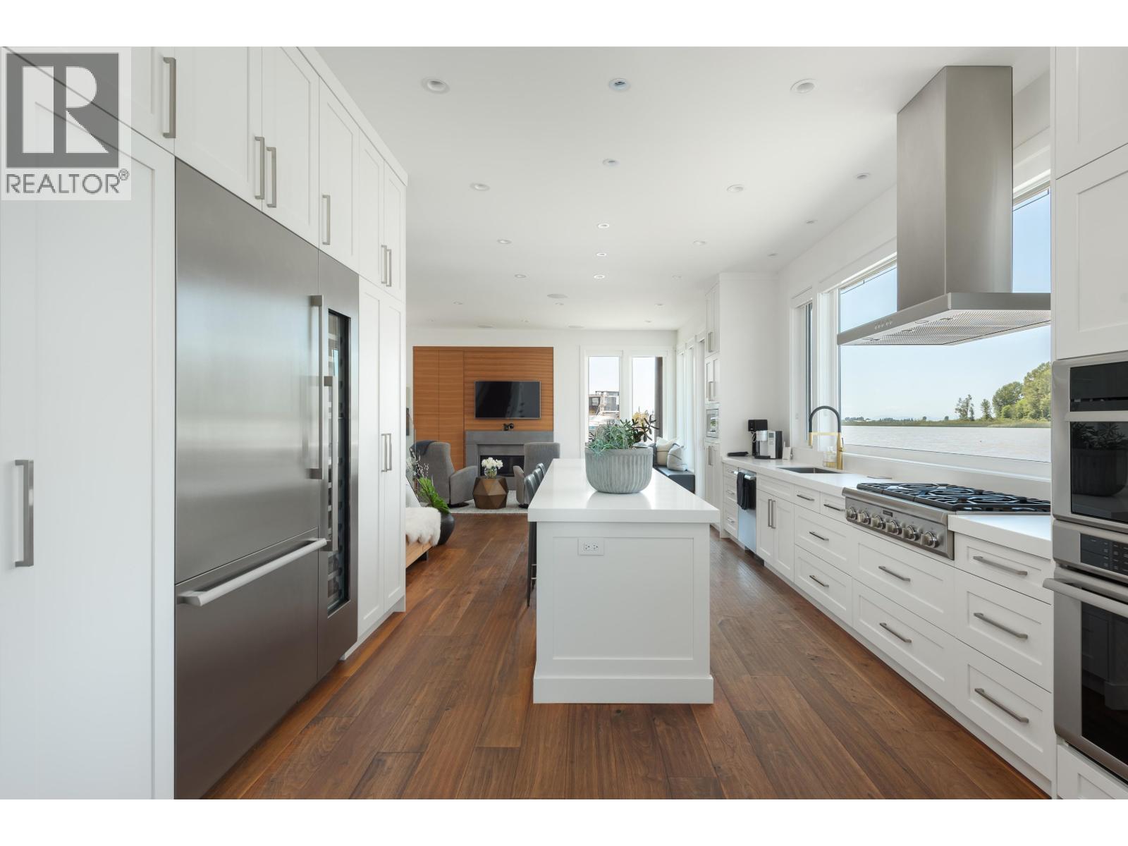 4379 RIVER Road West, Delta