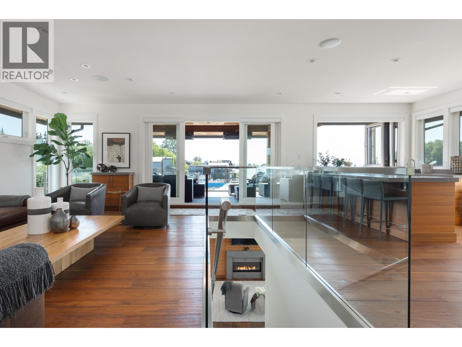 4379 RIVER Road West, Delta