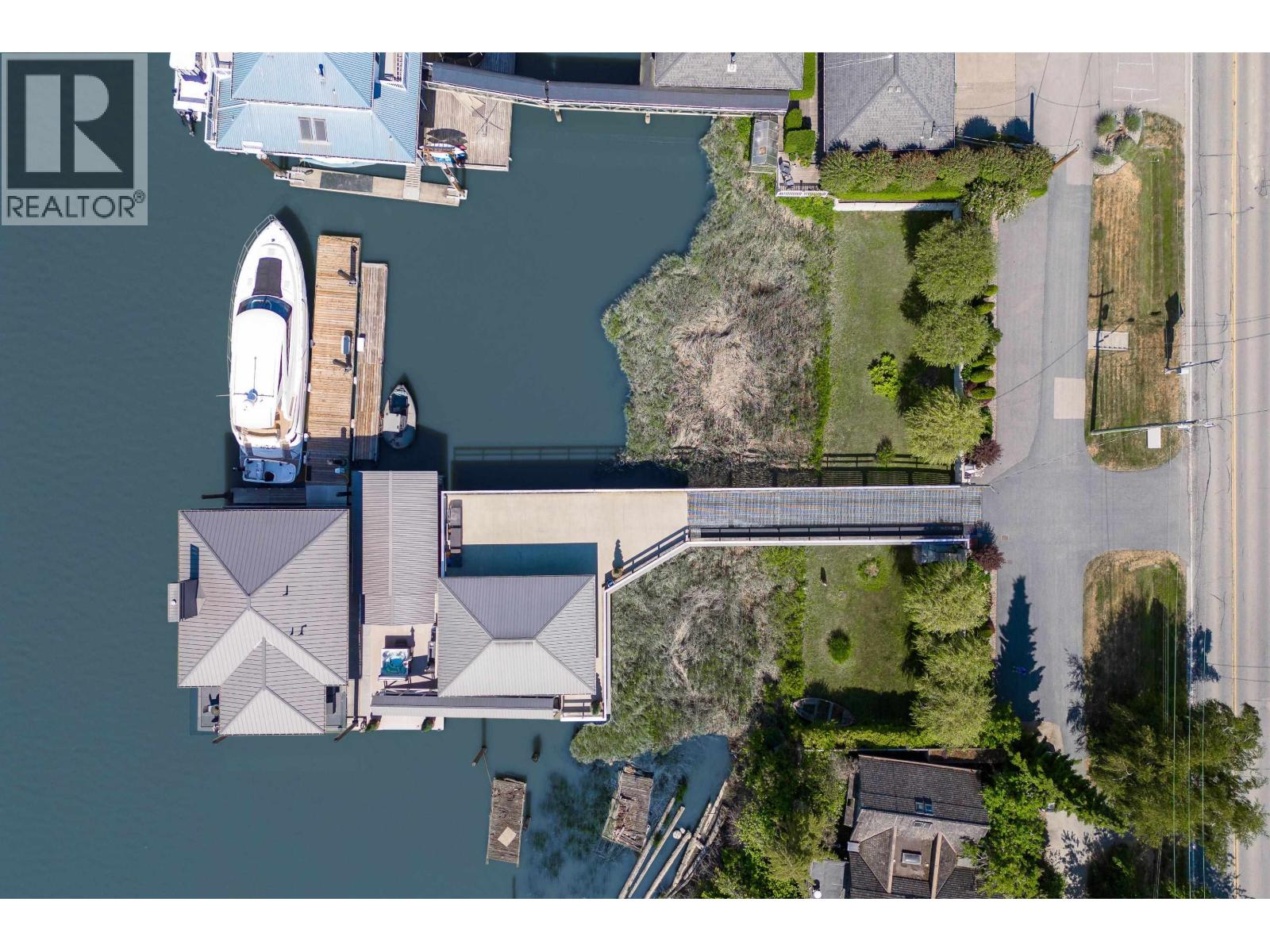 4379 RIVER Road West, Delta