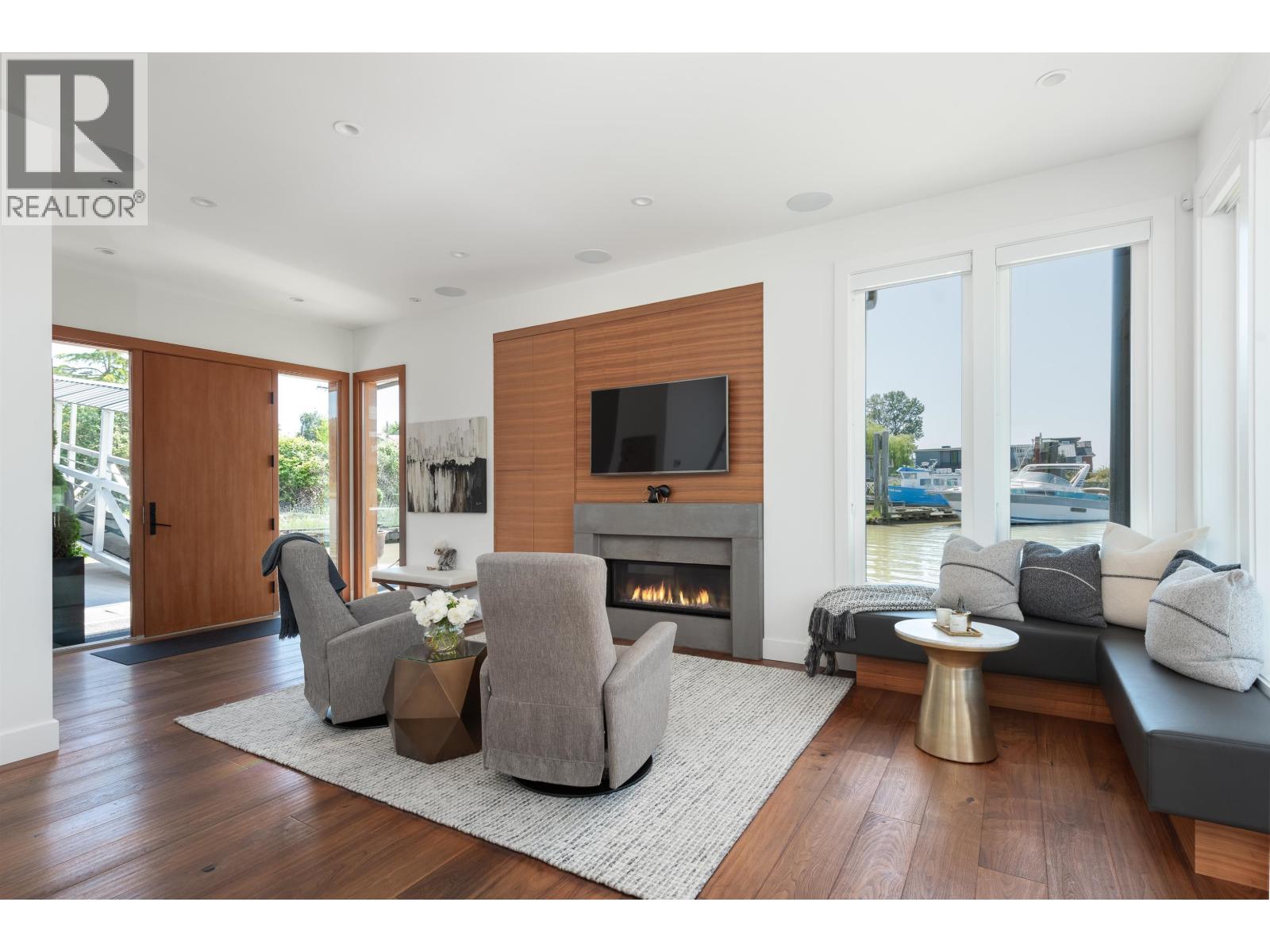 4379 RIVER Road West, Delta