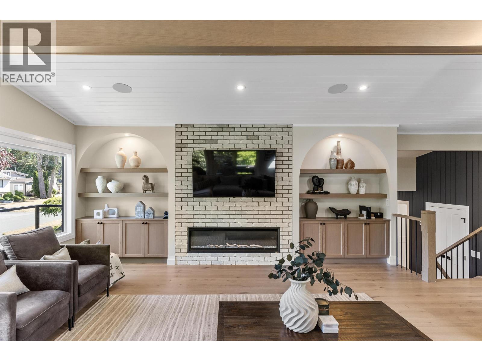 4876 4TH AVENUE, Delta