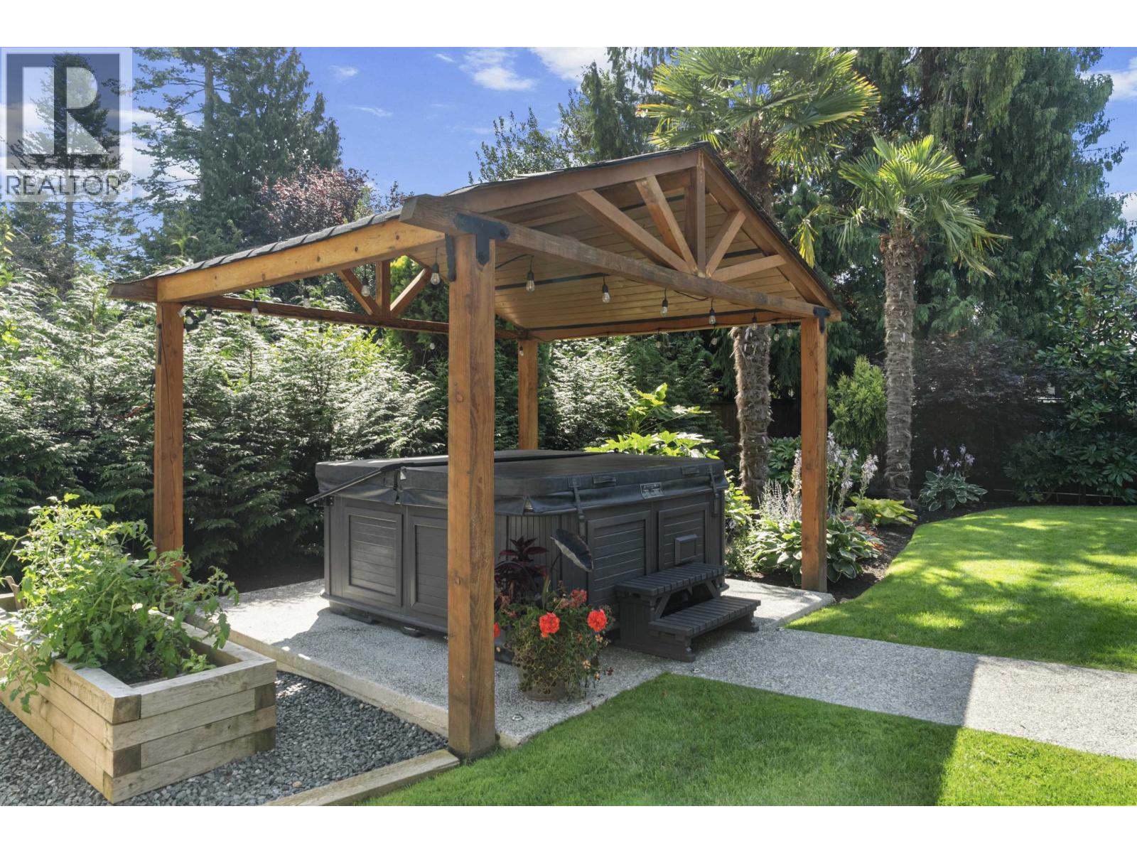 4876 4TH AVENUE, Delta