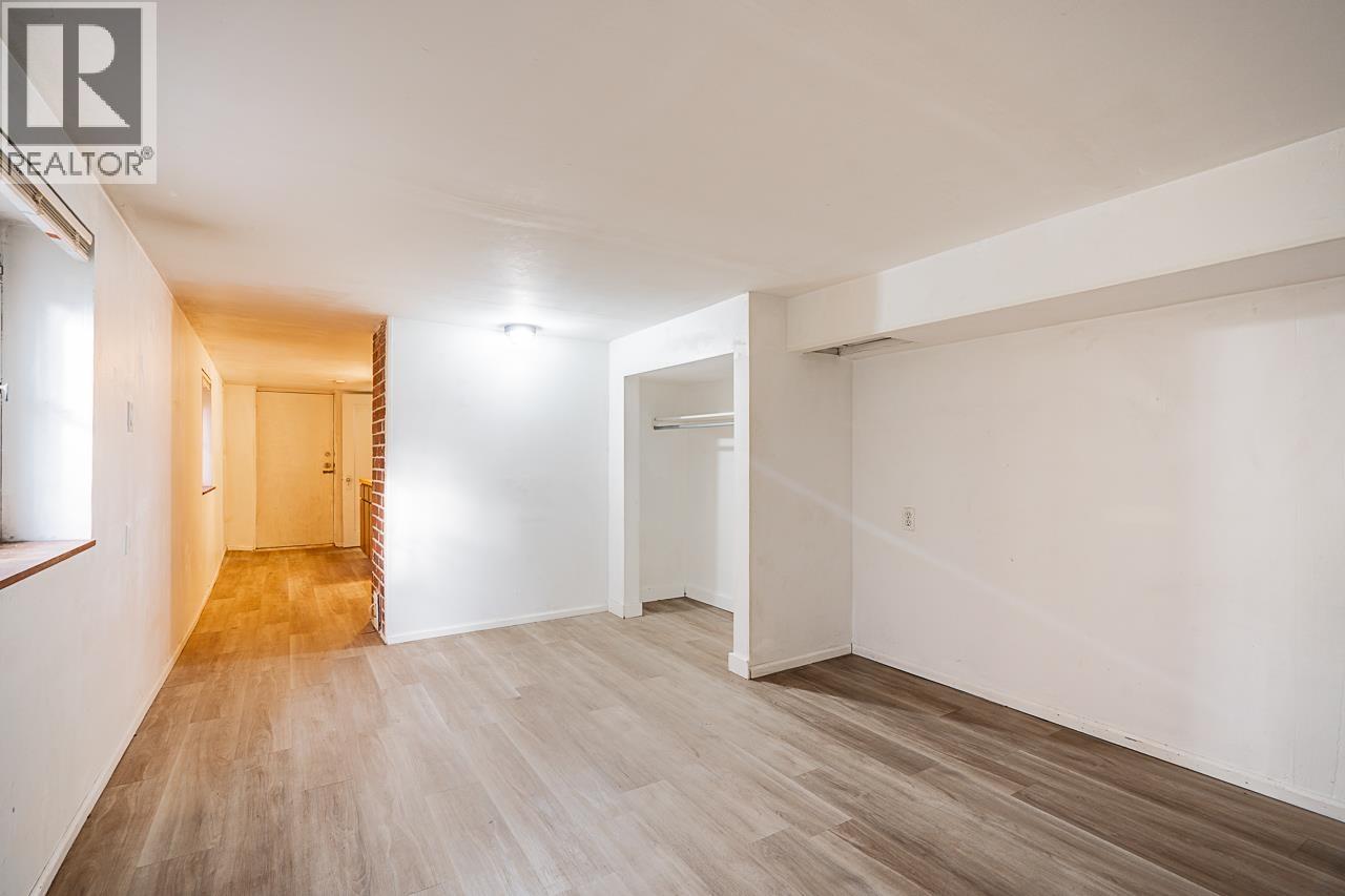 869 W 60TH AVENUE, Vancouver