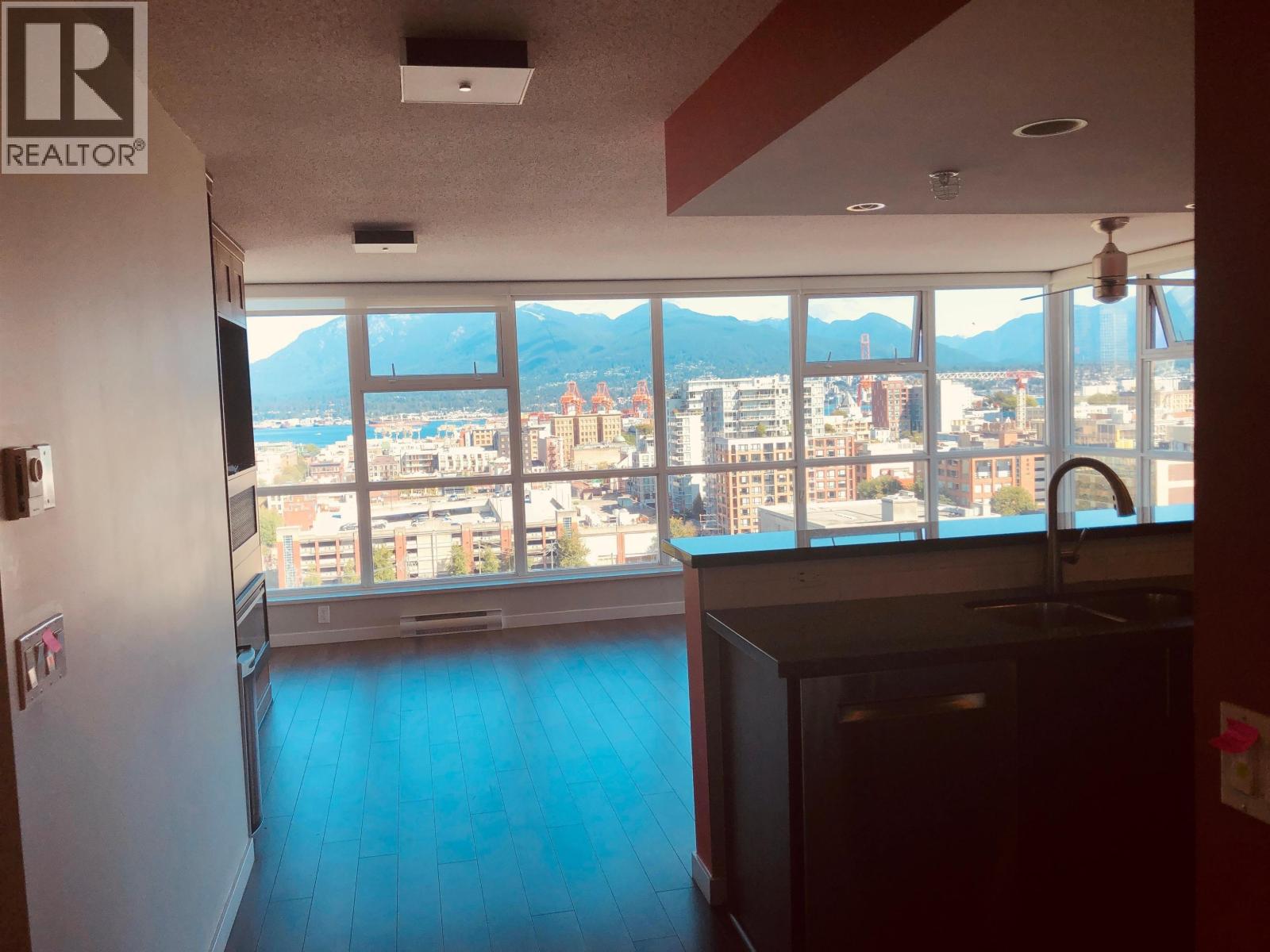 1701 125 MILROSS AVENUE, Vancouver