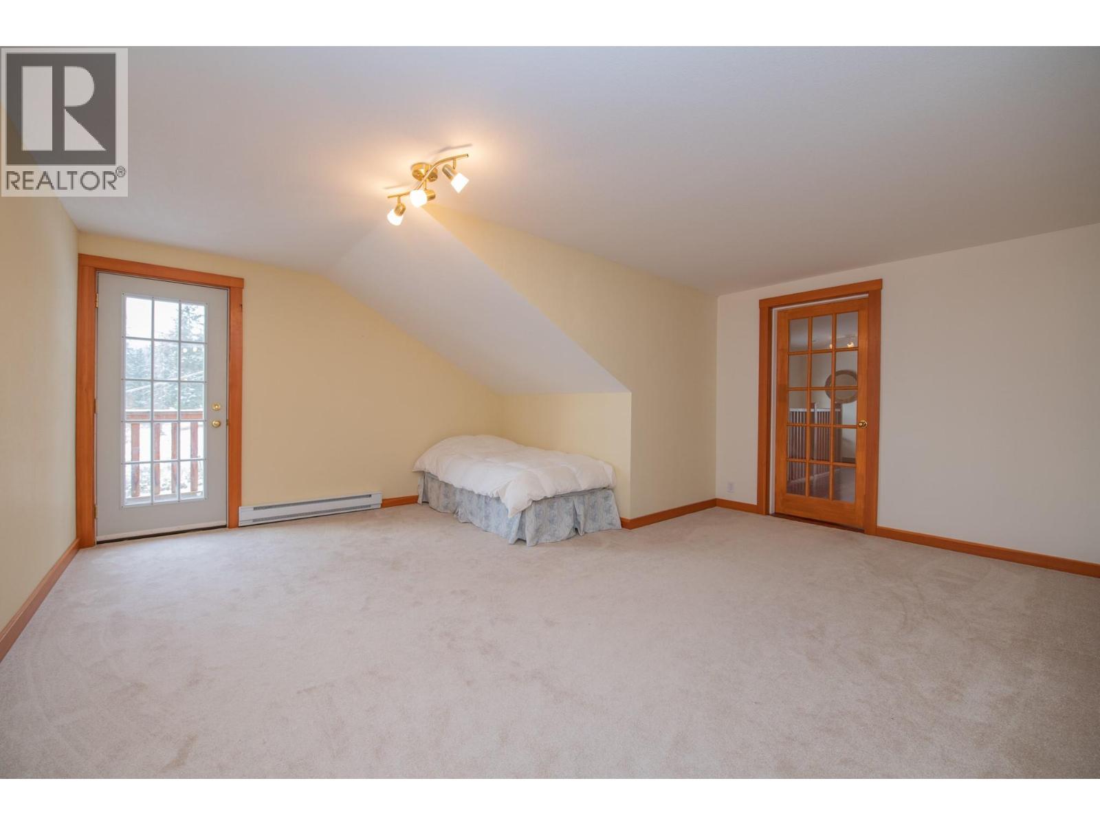233 Albers Road - 36
