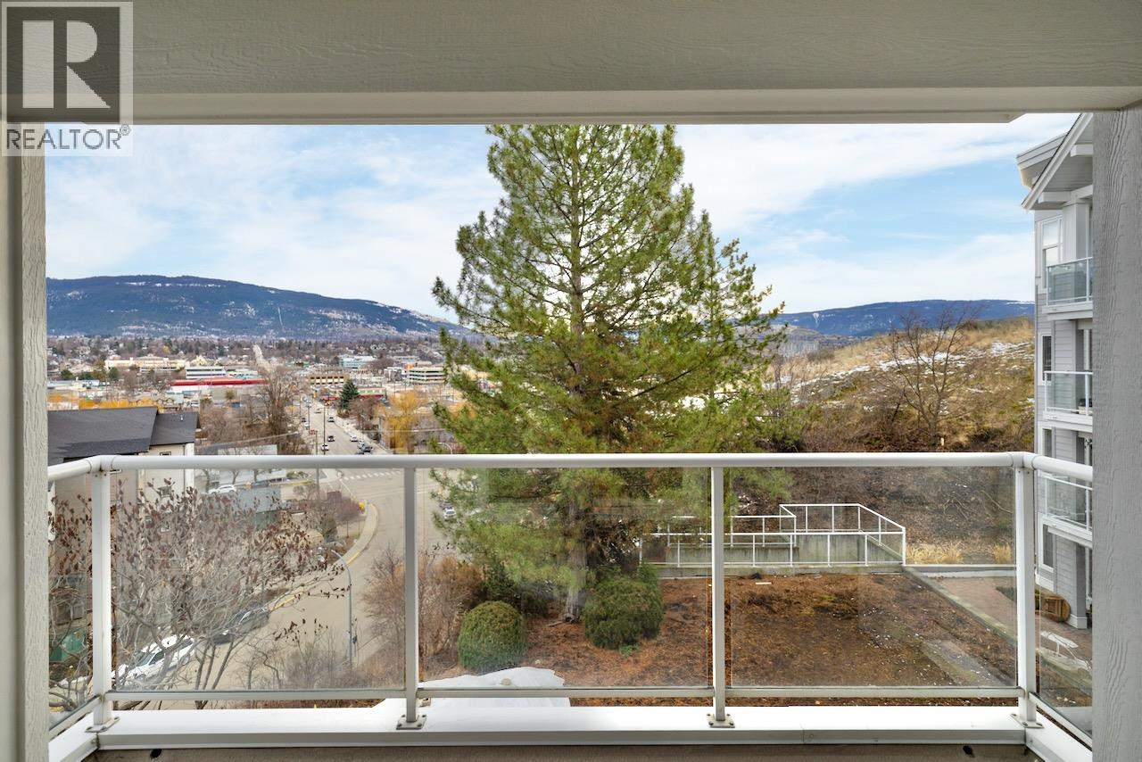 3220 Centennial Drive Unit# 304, Vernon