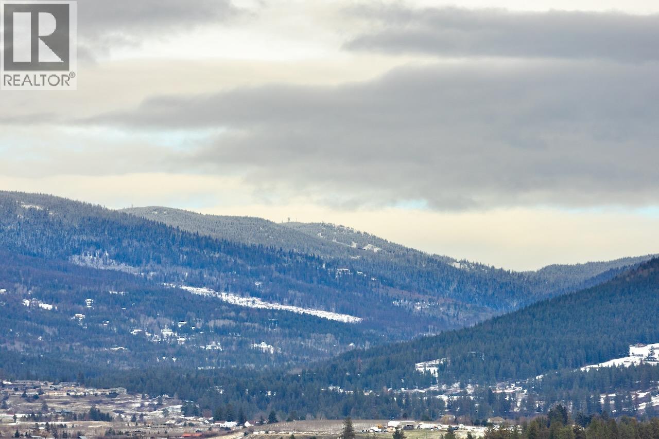 3220 Centennial Drive Unit# 304, Vernon