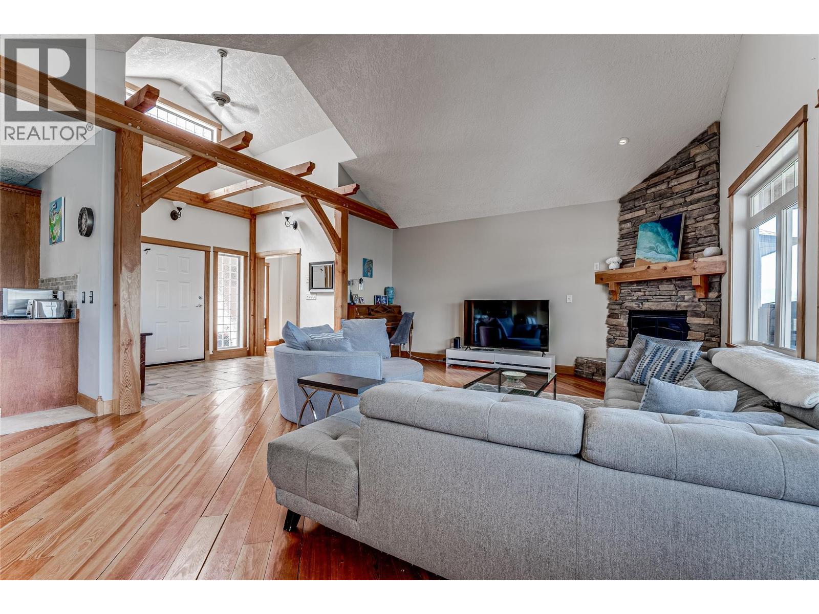 108 Red Rock Crescent, Enderby