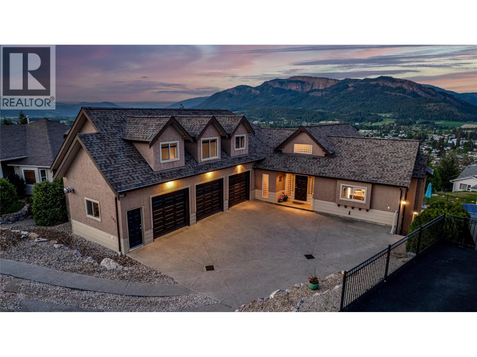 108 Red Rock Crescent, Enderby