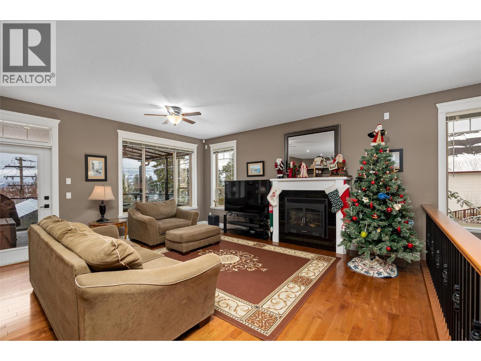  698 Westpoint Court, Kelowna