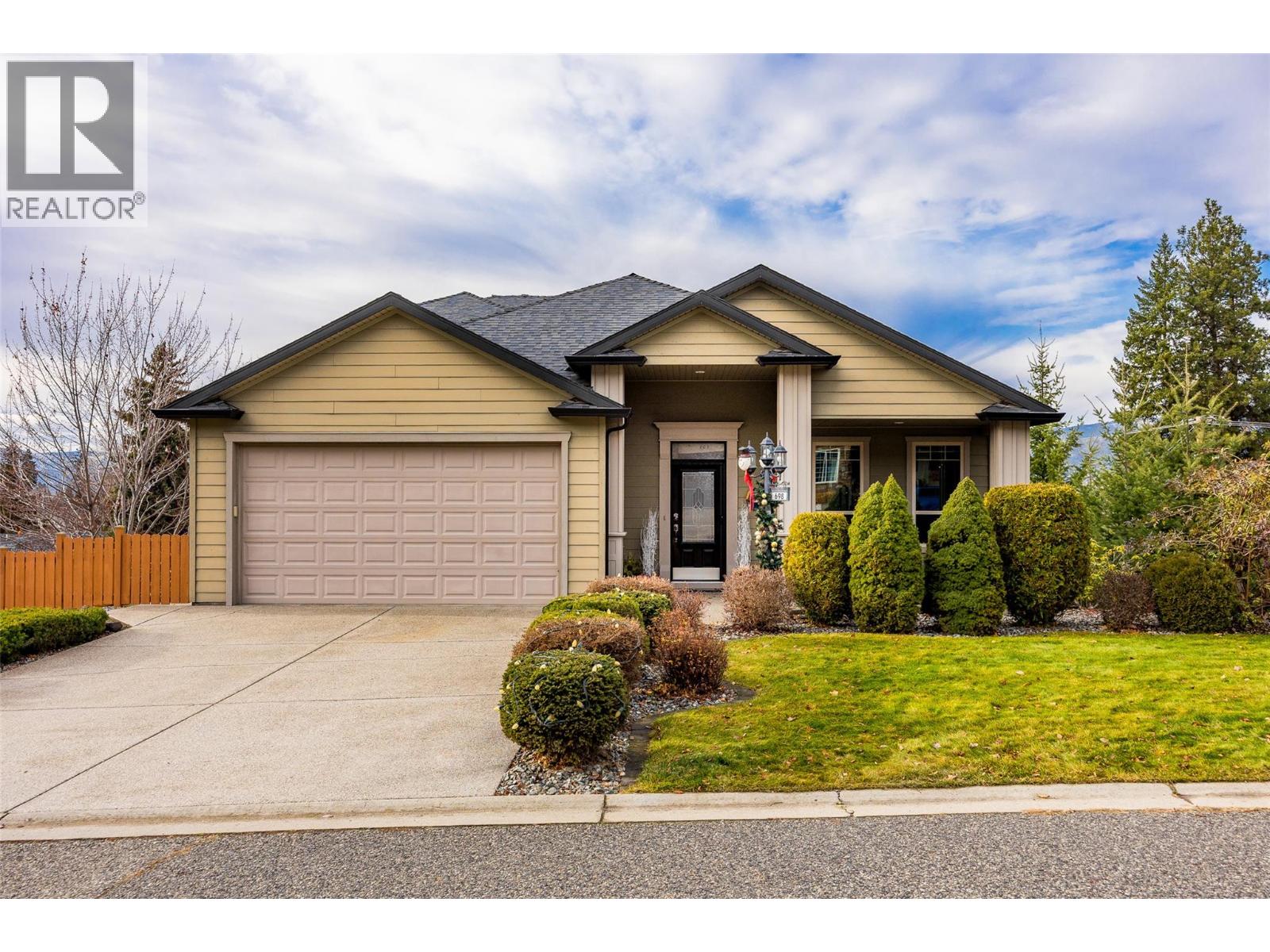 698 Westpoint Court, Kelowna