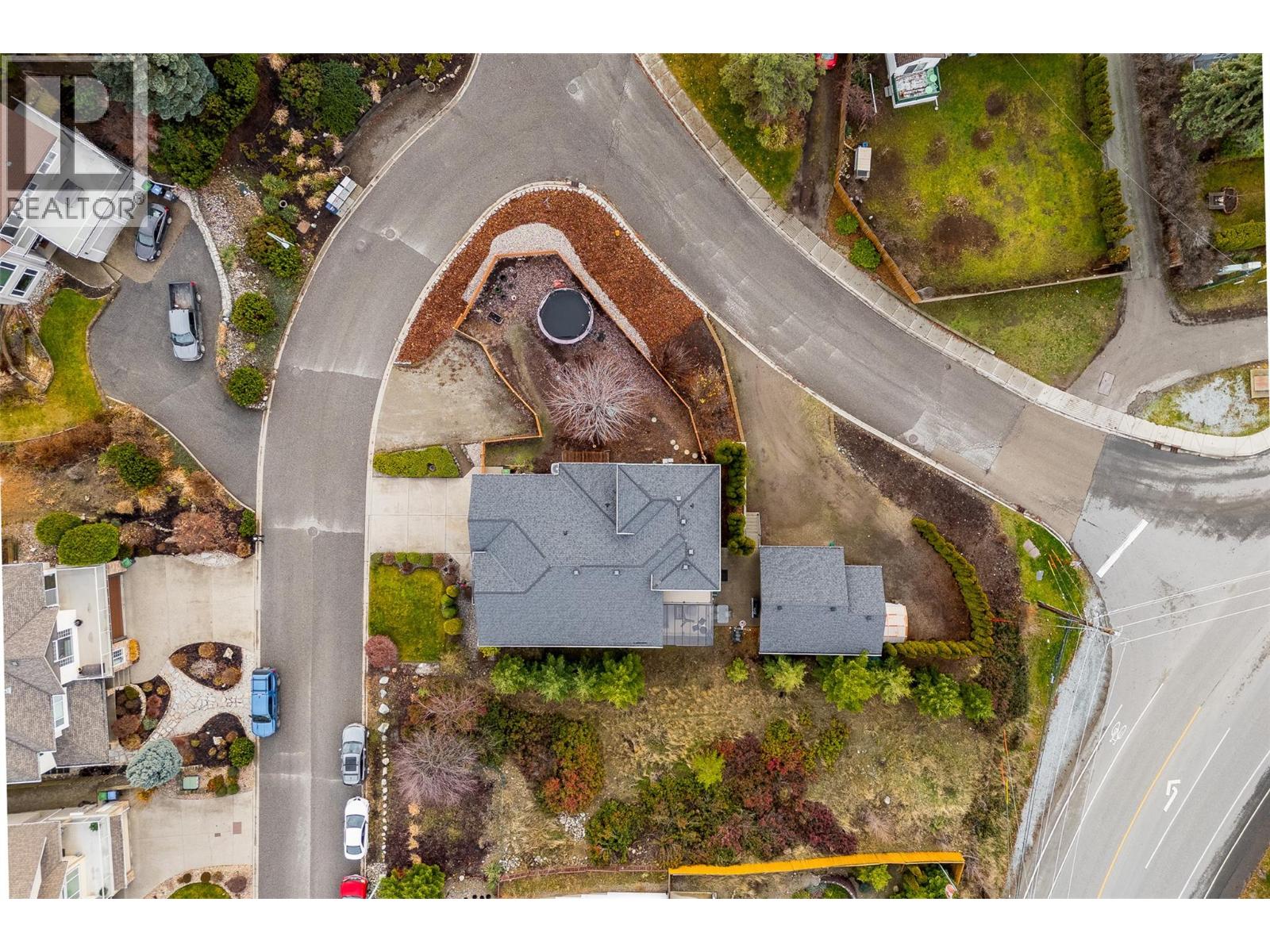  698 Westpoint Court, Kelowna