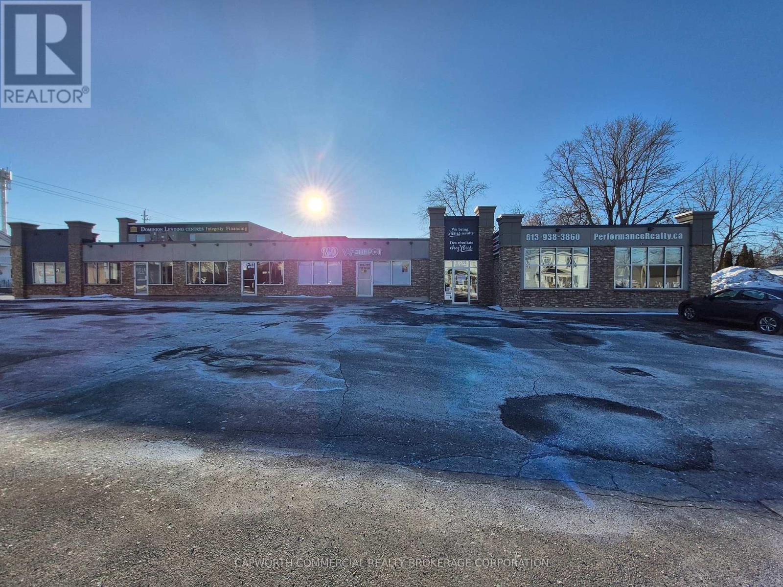 109 - 722 PITT STREET