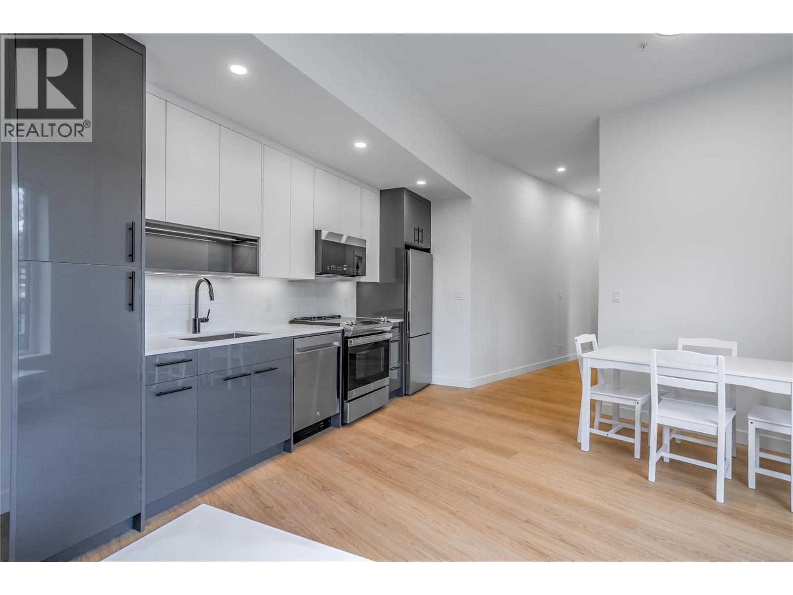 1381 Belaire Avenue, Kelowna