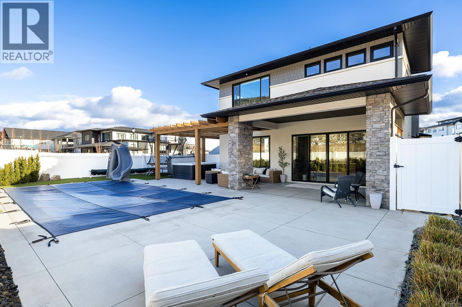  2688 Ridgemount Drive, West Kelowna