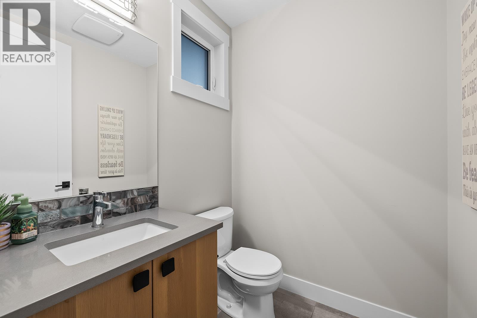  2688 Ridgemount Drive, West Kelowna