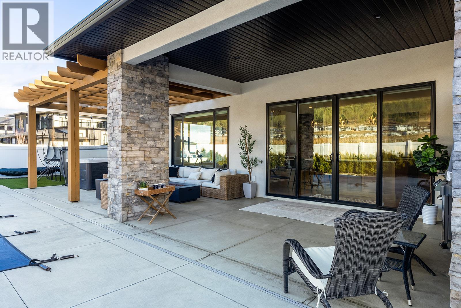  2688 Ridgemount Drive, West Kelowna