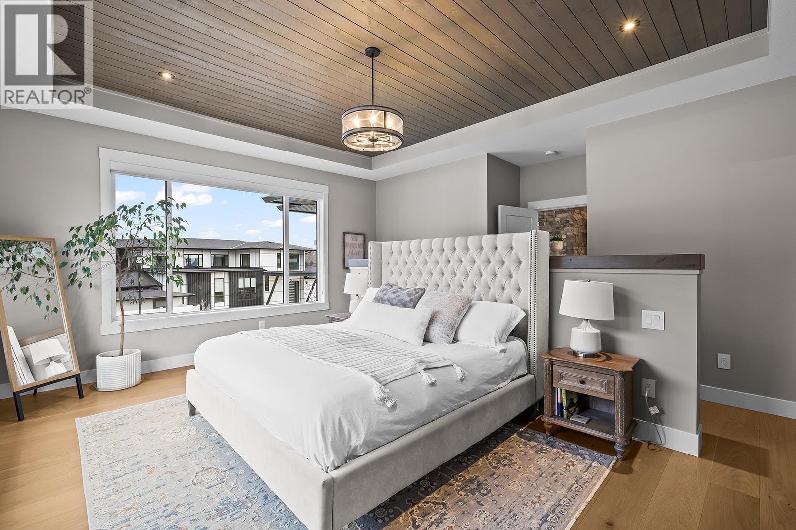  2688 Ridgemount Drive, West Kelowna