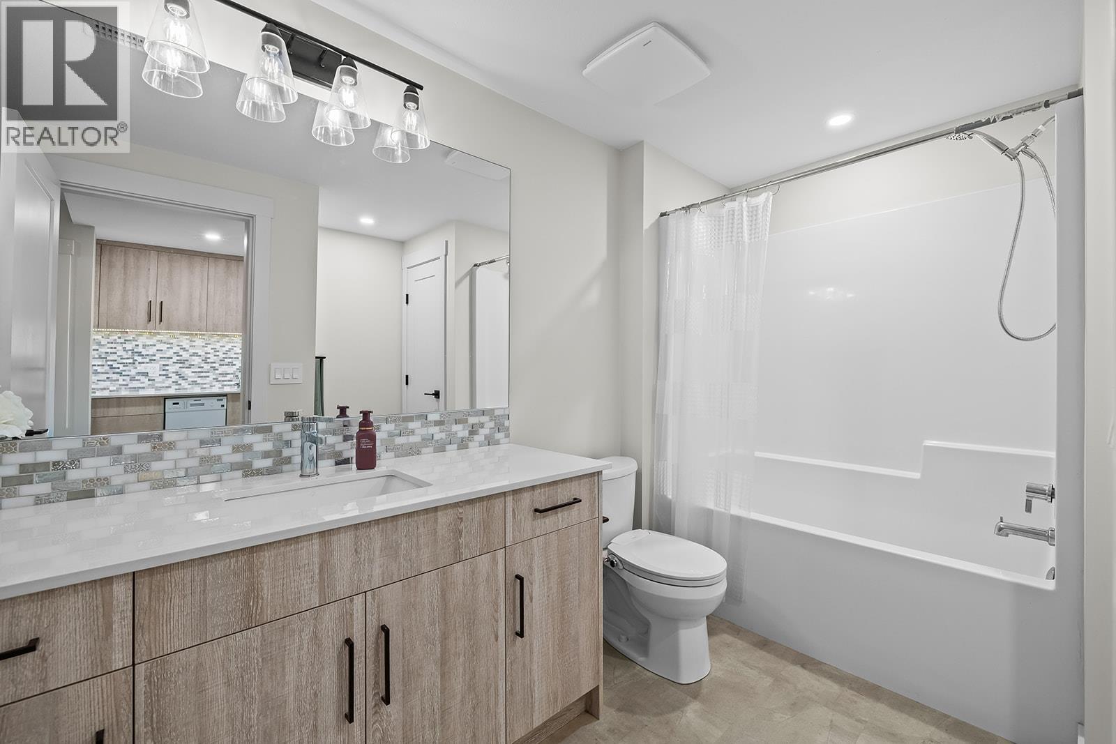  2688 Ridgemount Drive, West Kelowna