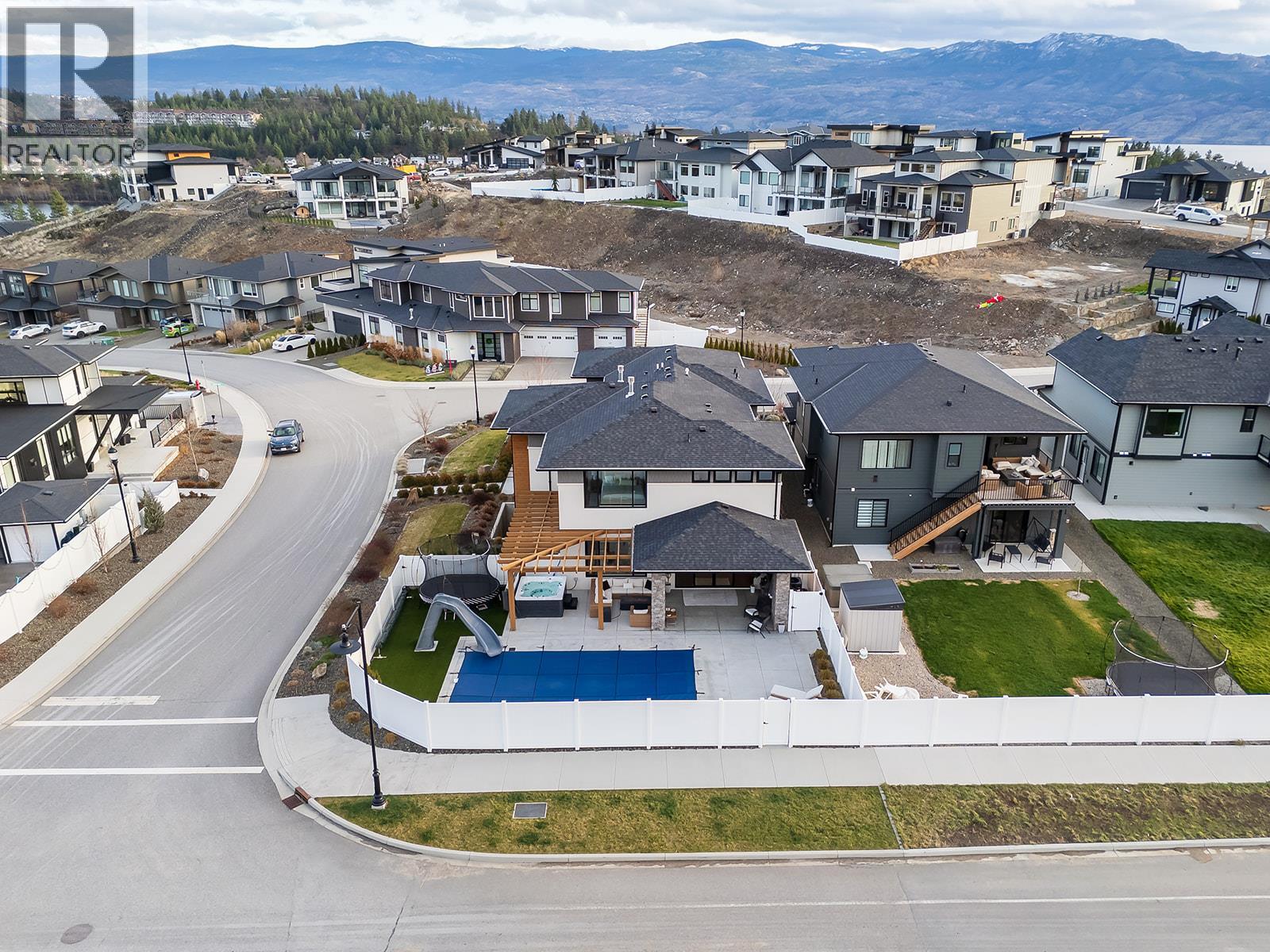  2688 Ridgemount Drive, West Kelowna