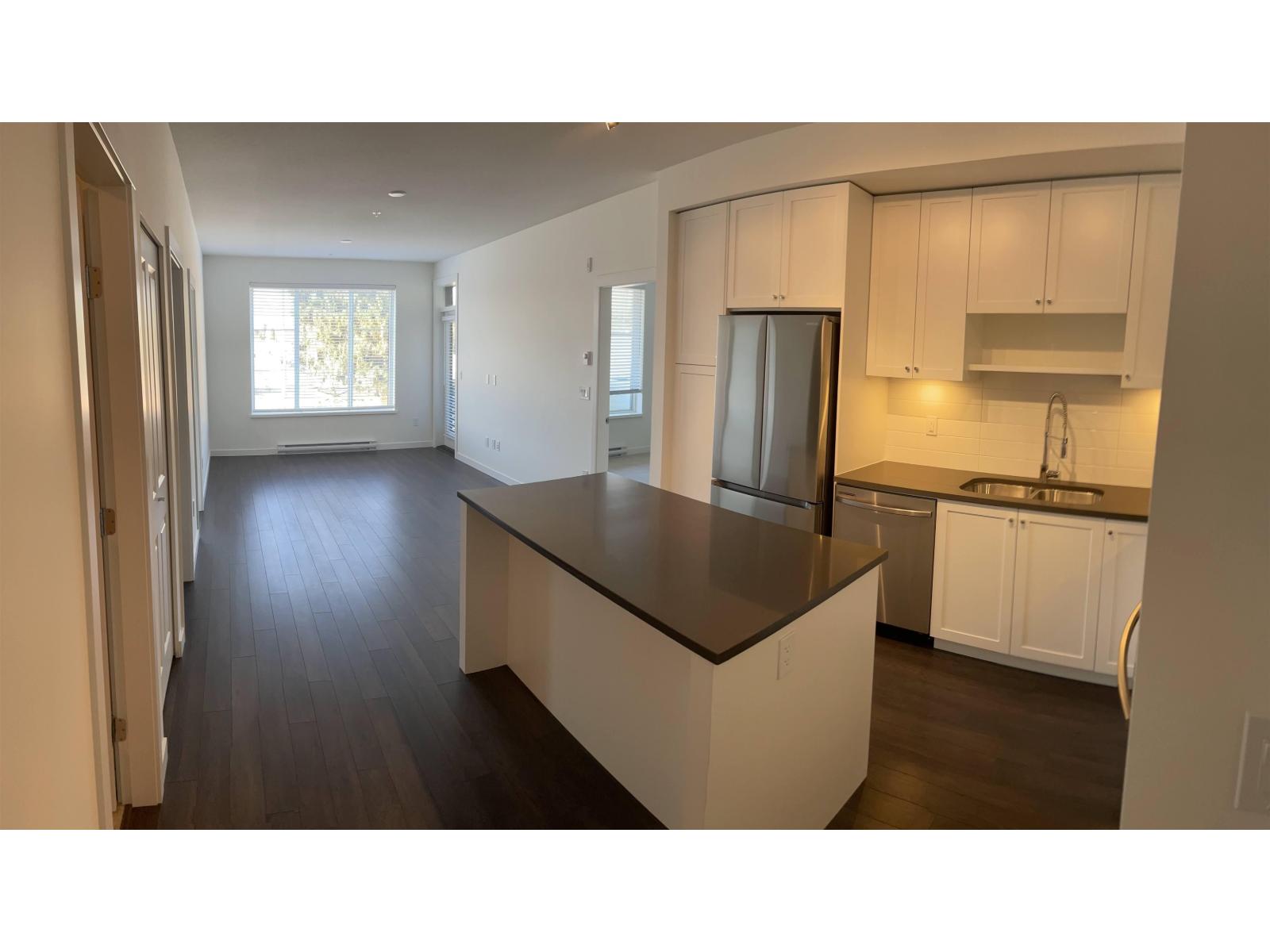 210 15848 FRASER HIGHWAY, Surrey